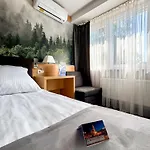 Malinowski Lesny Hotel 3*