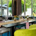 Hotel Malinowski Lesny