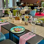 Malinowski Lesny Hotel