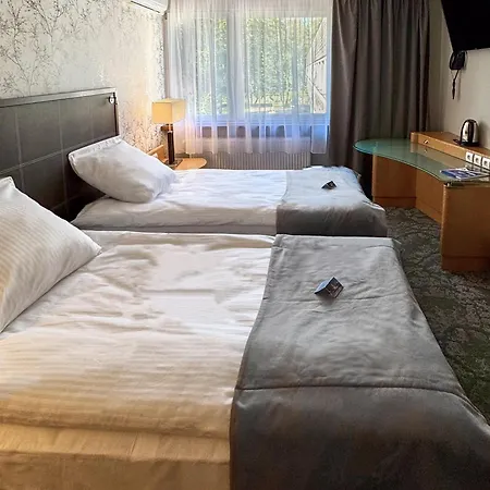 Malinowski Lesny Hotel