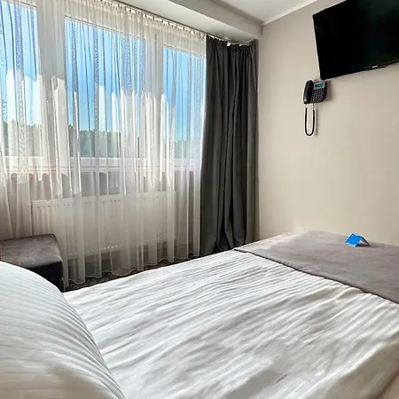 Malinowski Lesny Hotel