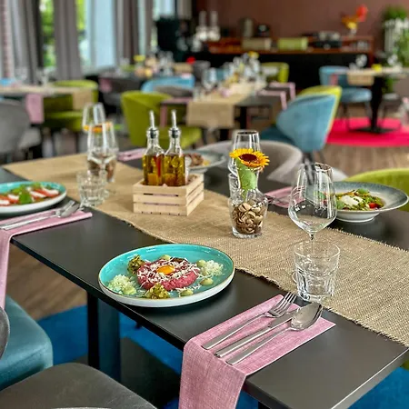 Malinowski Lesny Hotel