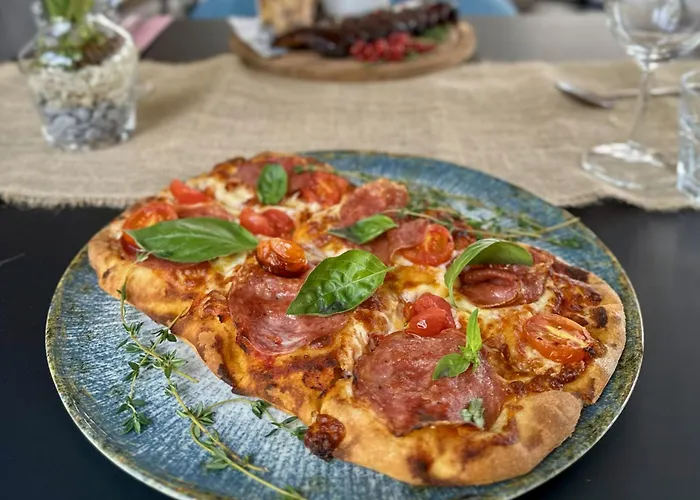 מלון Malinowski Lesny *