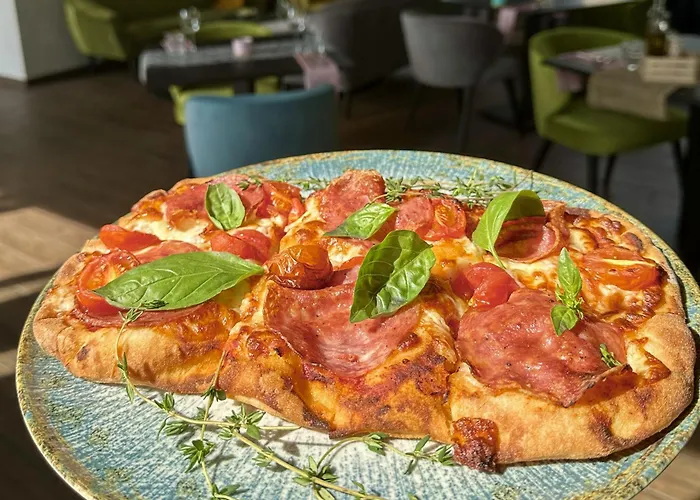 Hotel Malinowski Lesny 3*